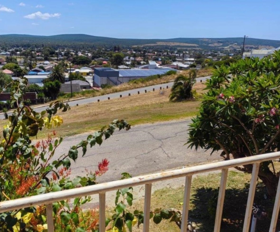 3 Bedroom Property for Sale in Heuwelkruin Eastern Cape